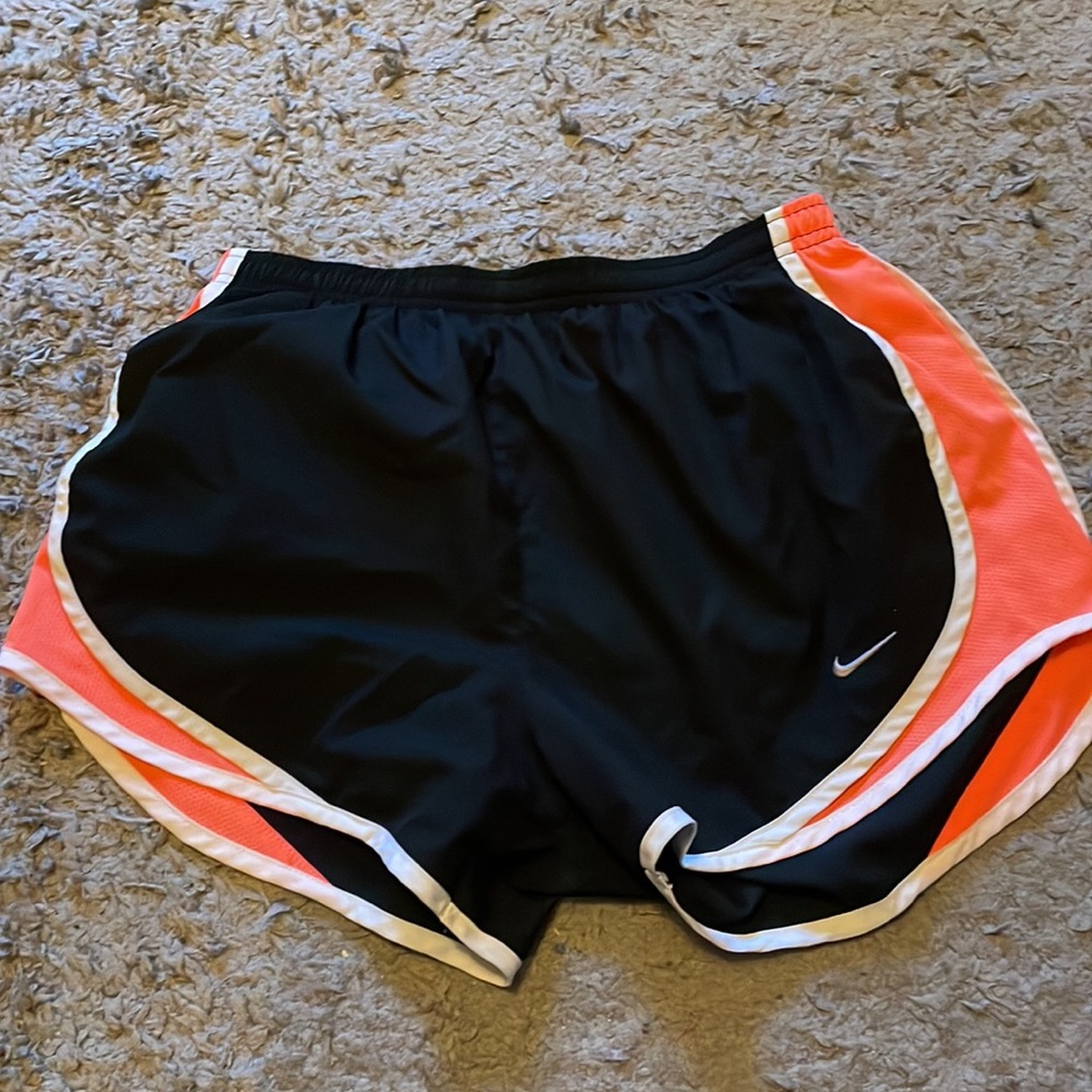 Nike shorts - Picture 2 of 5